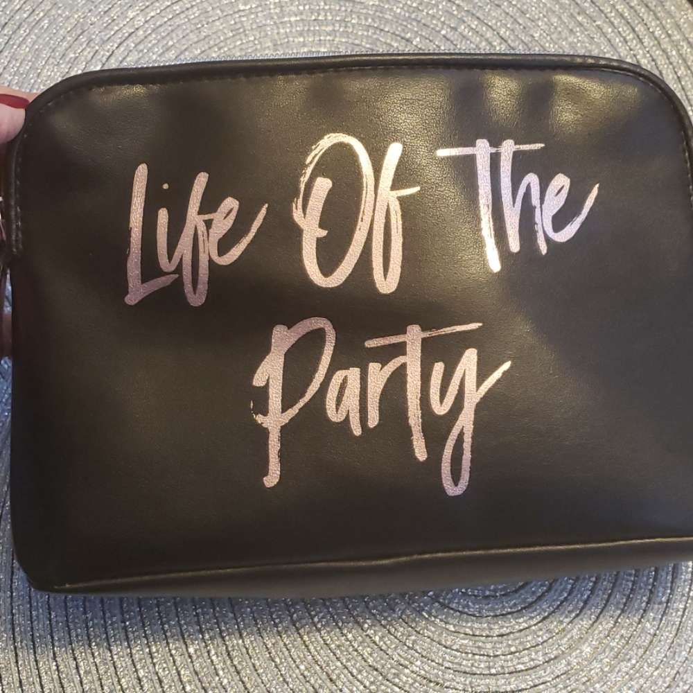 NWT Victoria Secret Makeup Bag, Life of th… - Picture 6 of 6